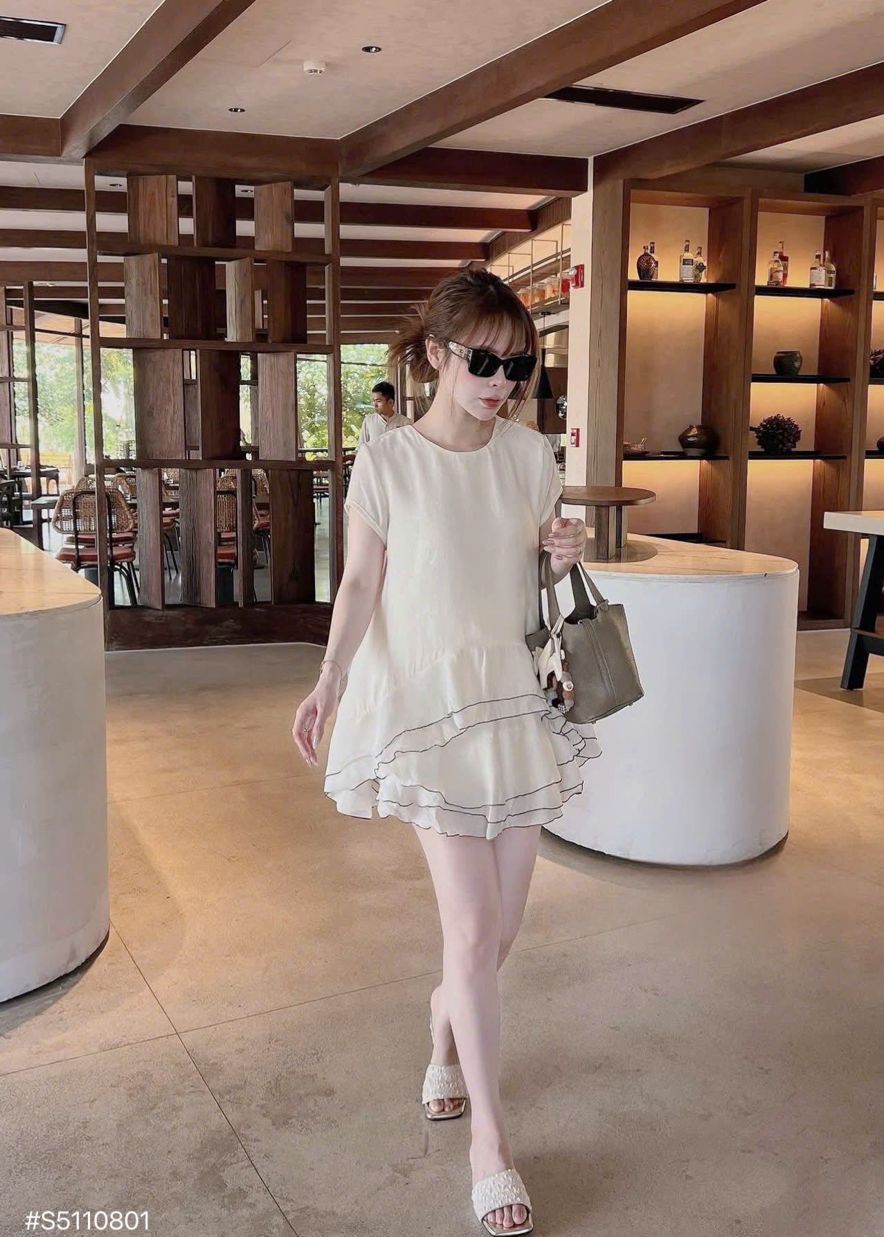  Set áo voan tơ babydoll viền đen vạt chéo mix chân váy xòe - R403 