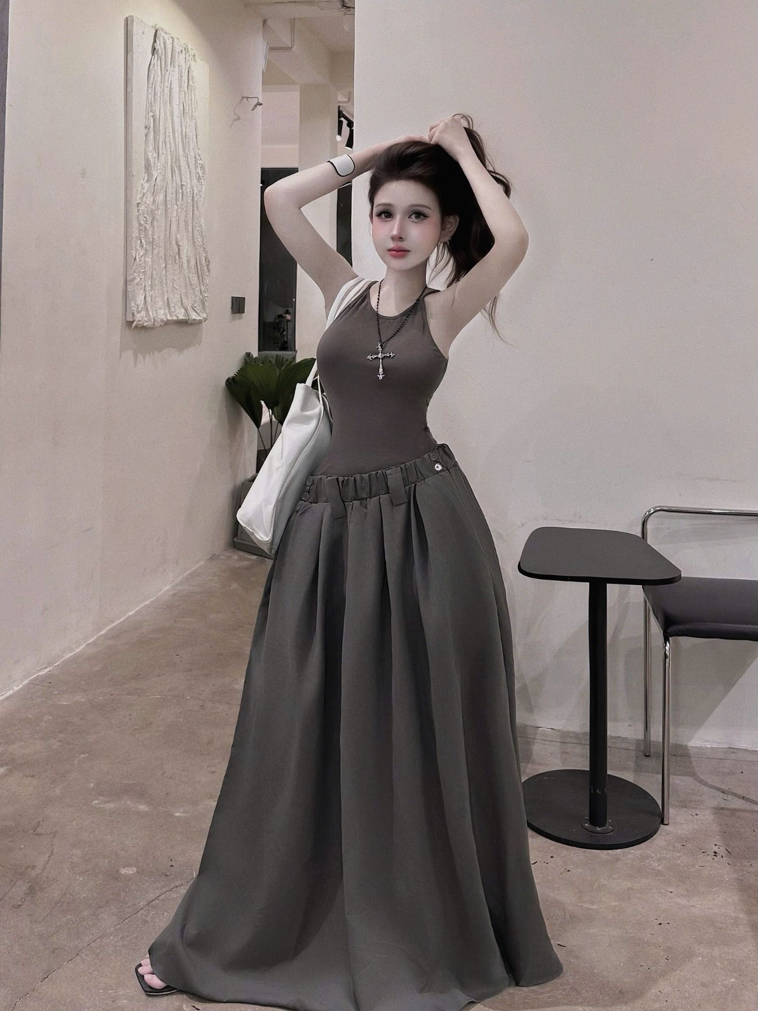  Đầm maxi cổ yếm thiết kế tùng chân váy phối cạp nối phong cách - XÁM - A187 (S) 