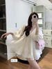 Set áo babydoll tay lỡ cổ v ren hoa mix quần short tafta tiểu thư - C76 D22