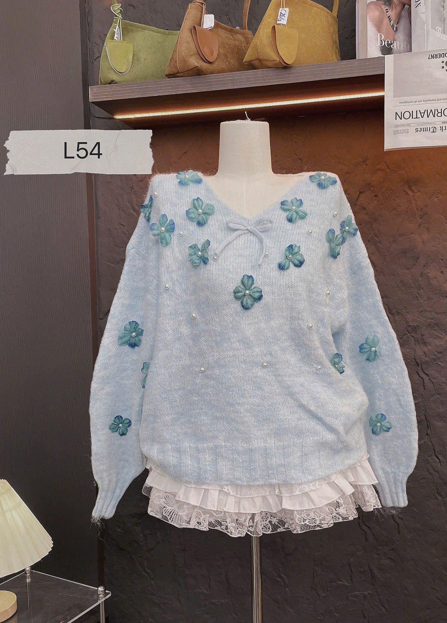  ÁO LEN ĐÍNH HOA XANH - L54 