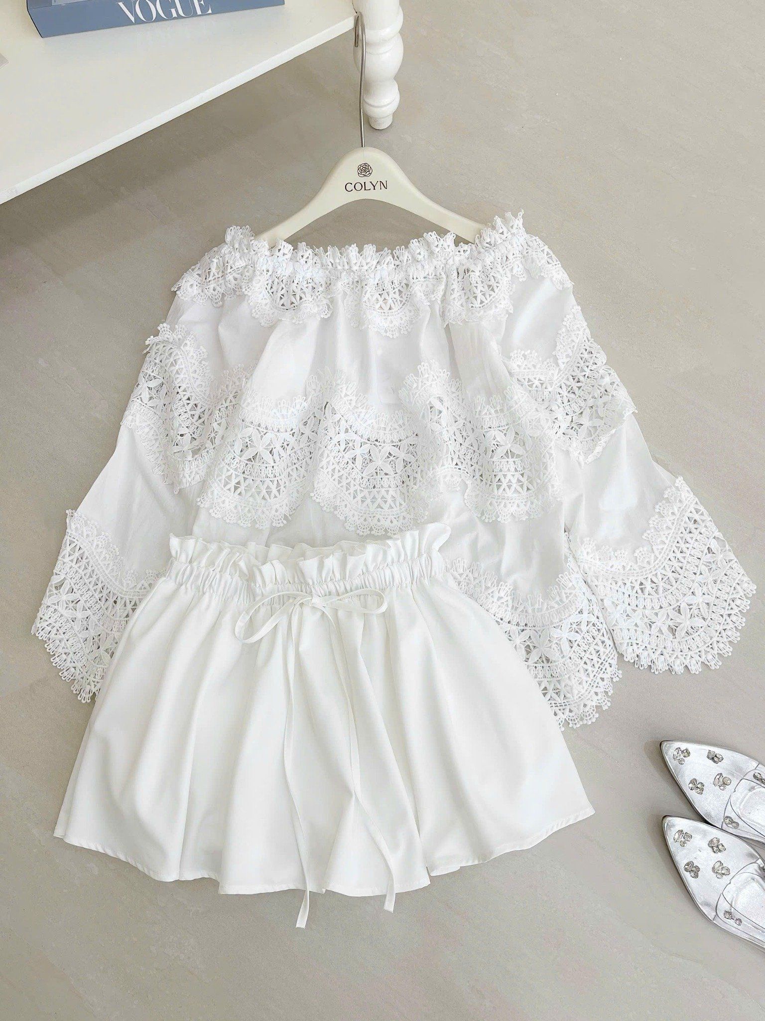  Set áo trễ vai phối ren lưới nổi mix chân váy xòe quần bom cao cấp - N192 