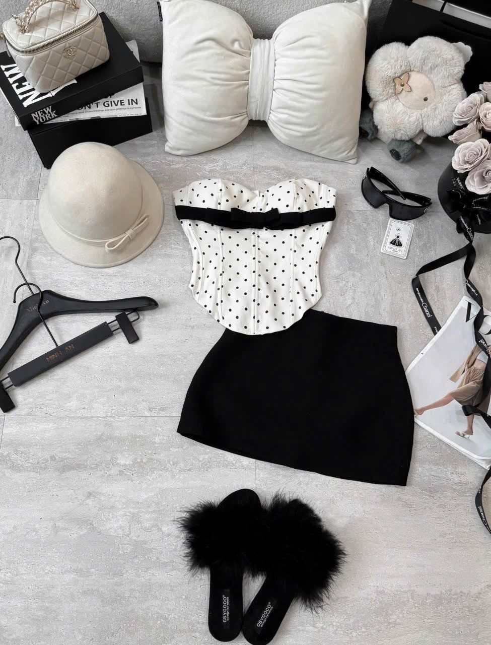  Set áo quây cúp ngực chấm bi mix chân váy ngắn tôn dáng - E191 (eo S<68, M<72) 