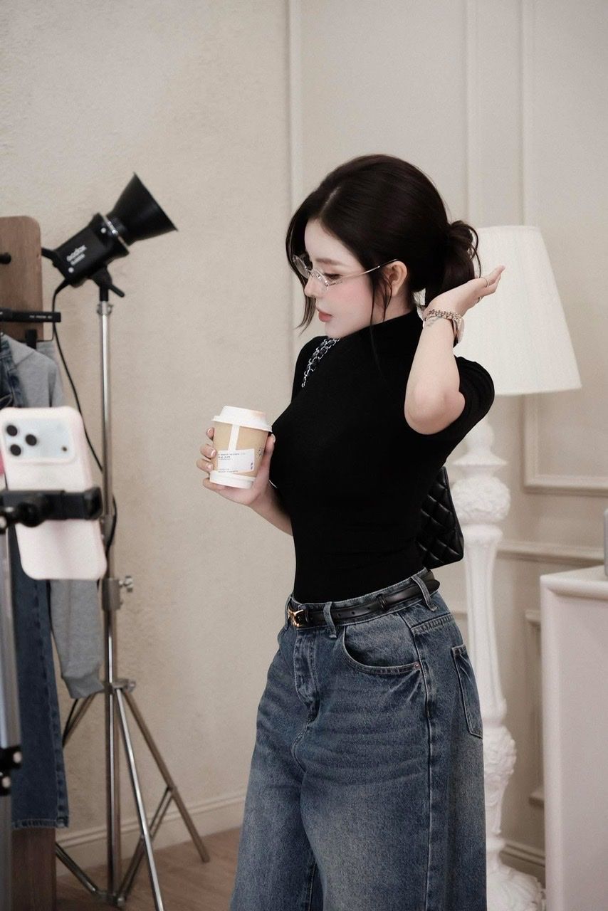  Áo len cổ lọ tay lỡ form BASIC - ĐEN - E201 