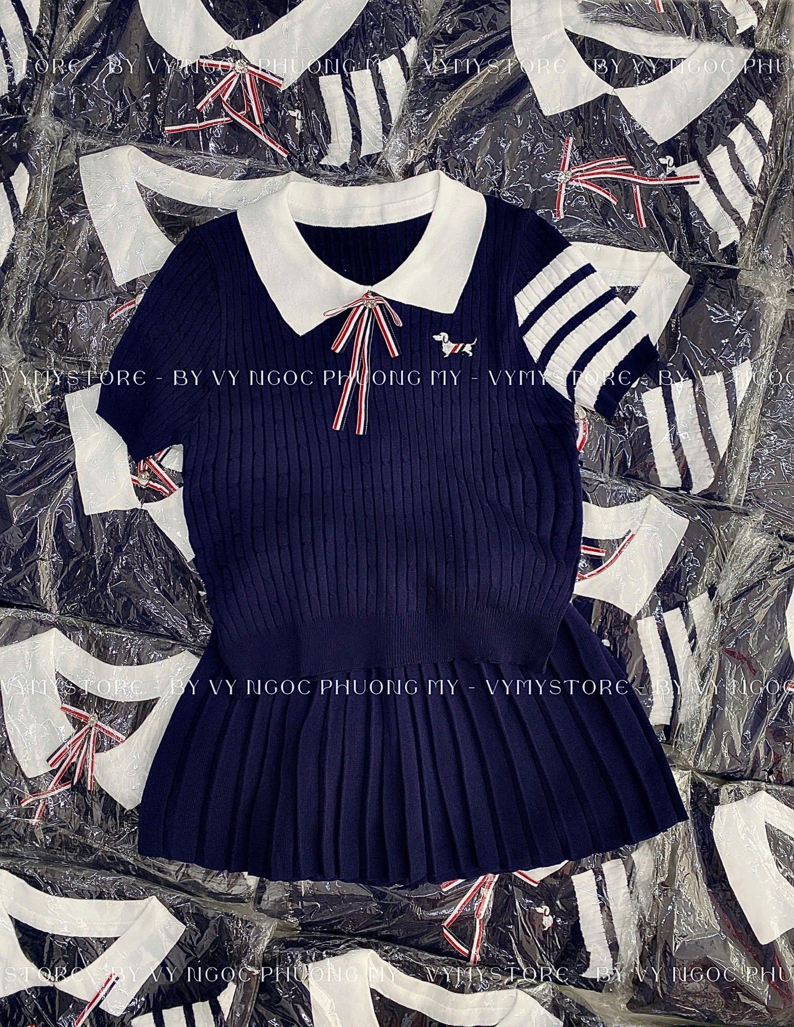  Set áo len cổ đức phối sọc đính dây nơ mix chân váy xếp li - XANH - E210 