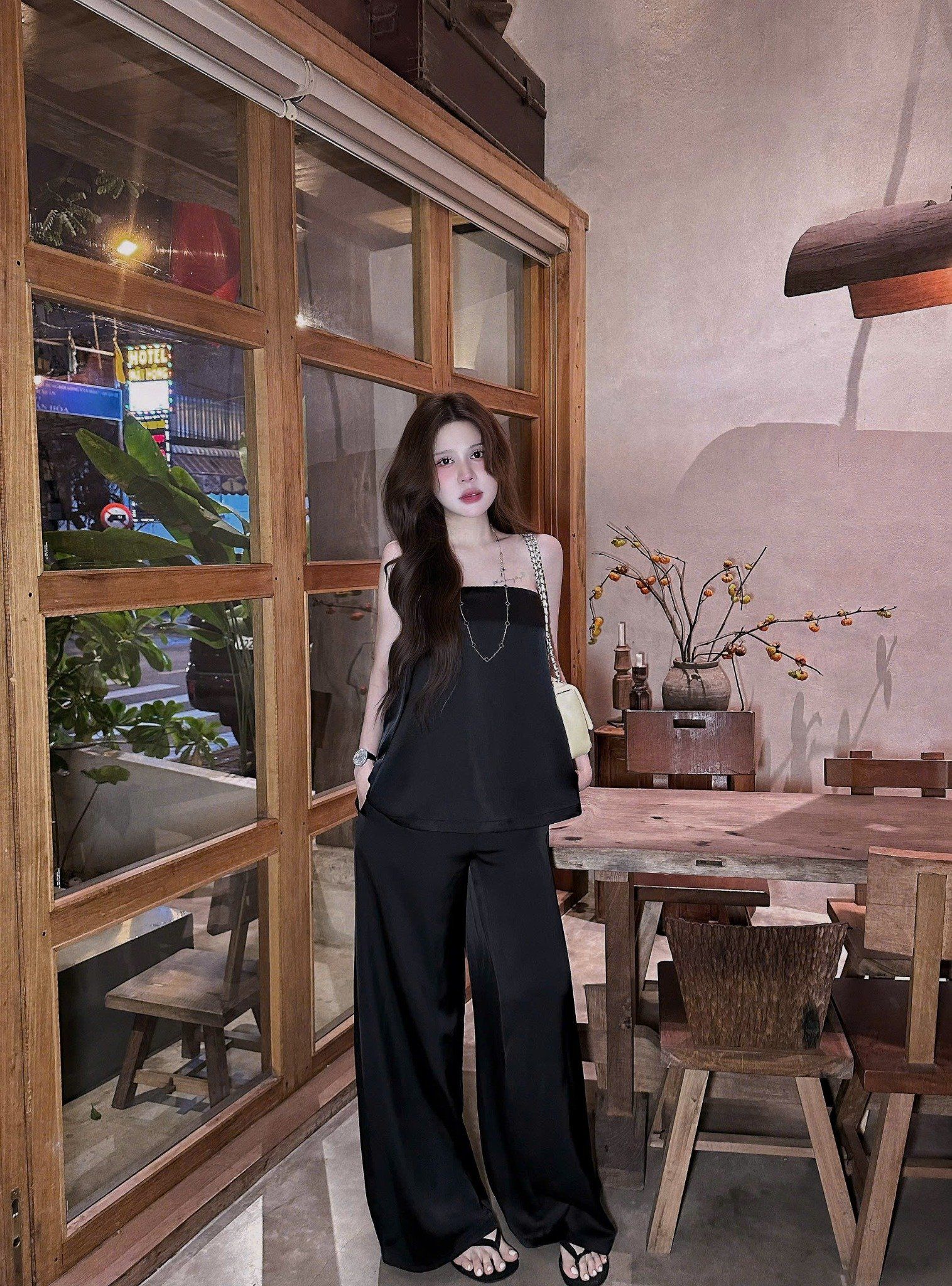  Set lụa áo quây mix quần suông ống rộng sang chảnh - ĐEN - E49  ( eo S<70, M<74, L<78) 