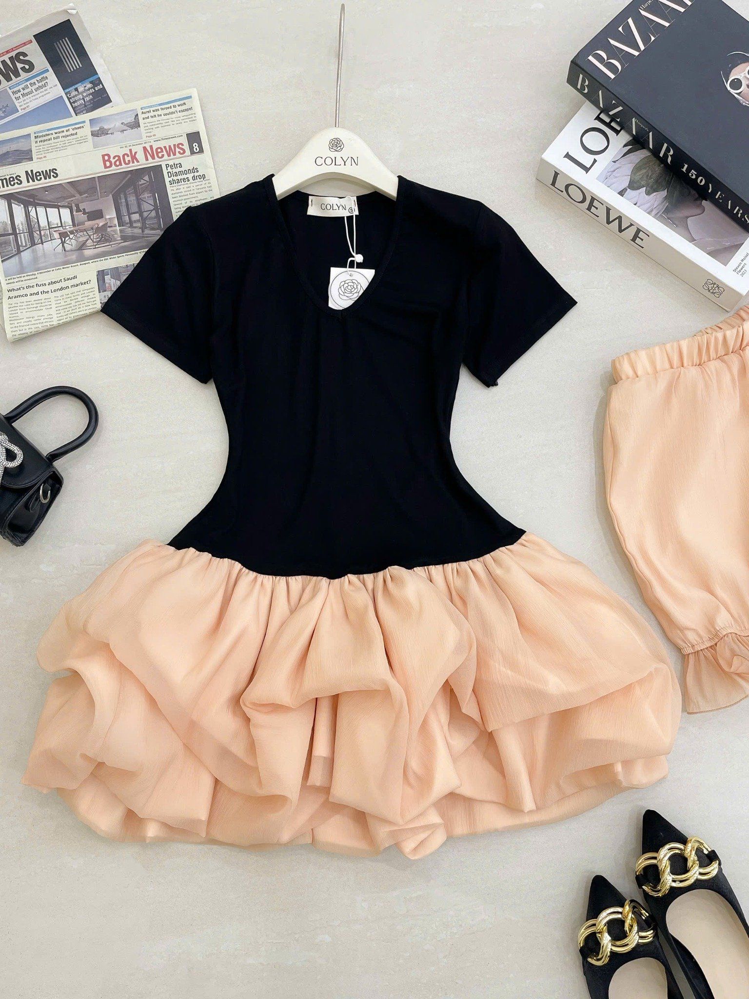  Set 2 món đầm body chân bồng mix quần bom bí phối bèo - E304 (EO S<68, M<72) 