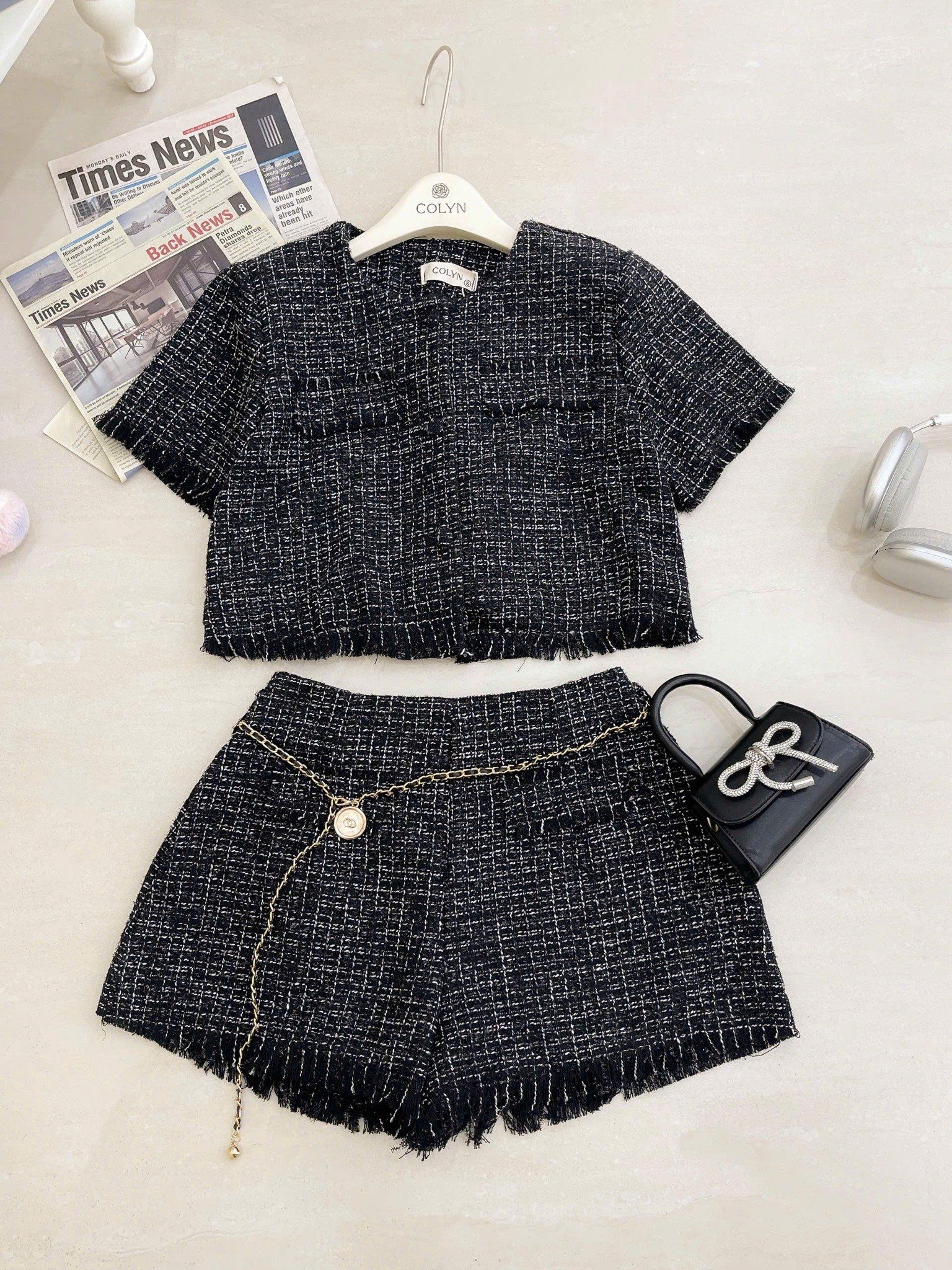  Set 3 món áo dạ nhũ tweed mix quần short tua rua kèm dây đai - ĐEN - G46 (EO S<68, M<72) 
