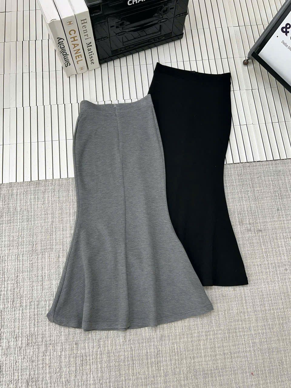  Chân váy đuôi cá chất mì nỉ khóa kéo sau dài 95cm - XÁM - G45 