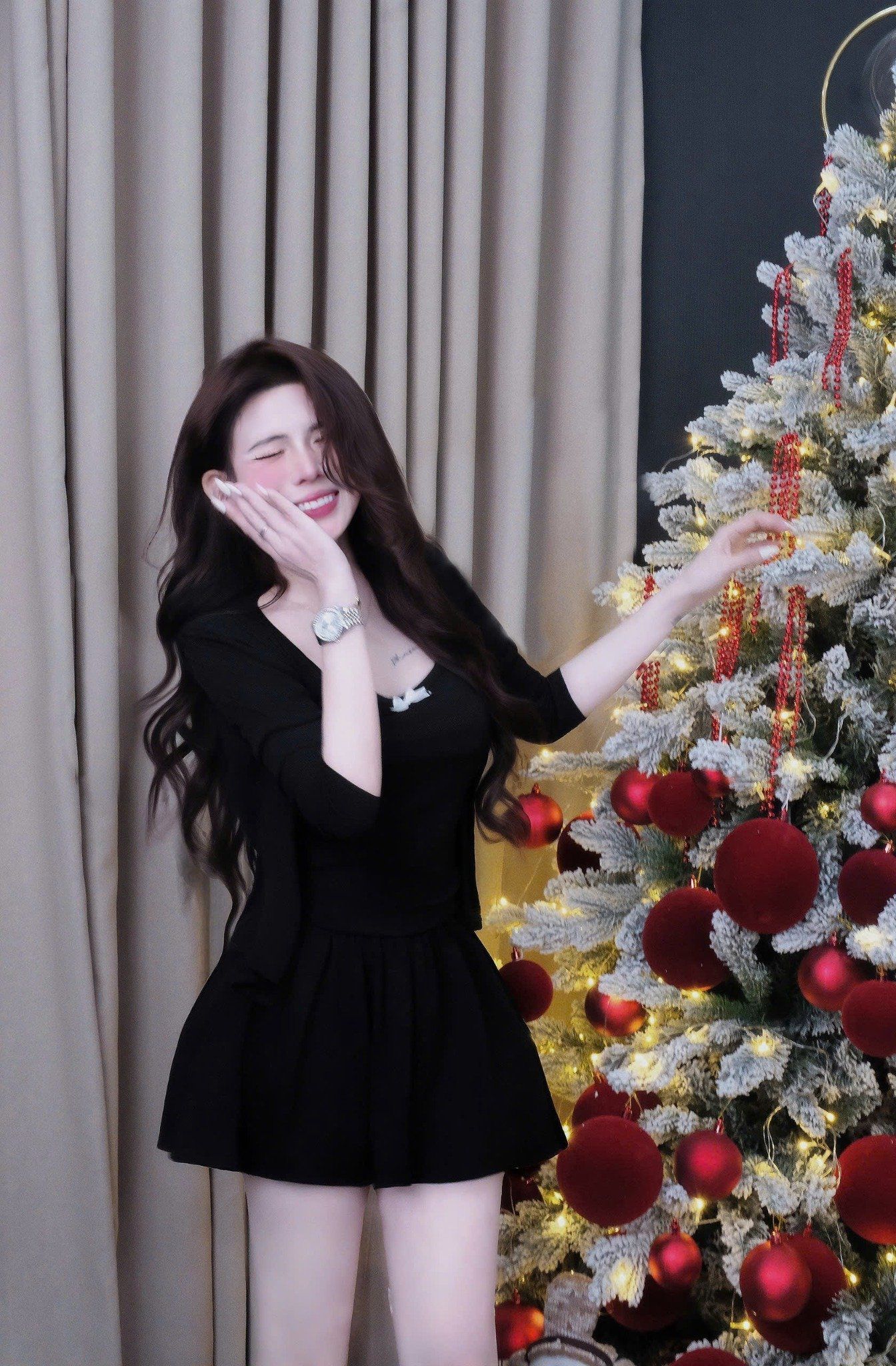  Set 3 món áo hai dây đính nơ mix chân váy kèm khoác - ĐEN - B9 