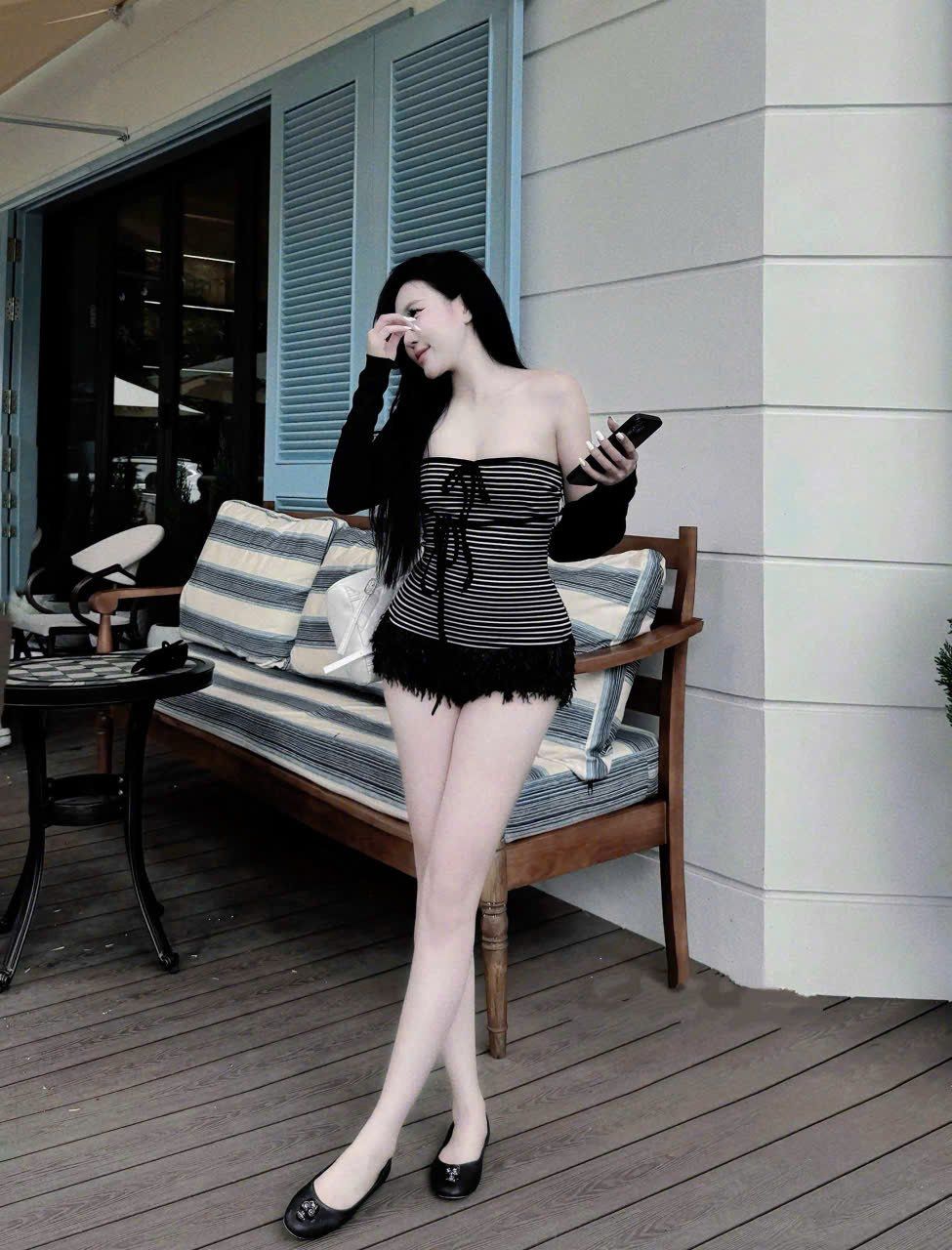  Set 3 món áo quây kẻ mix quần ngắn lông kèm khoác mỏng - ĐEN - G213 