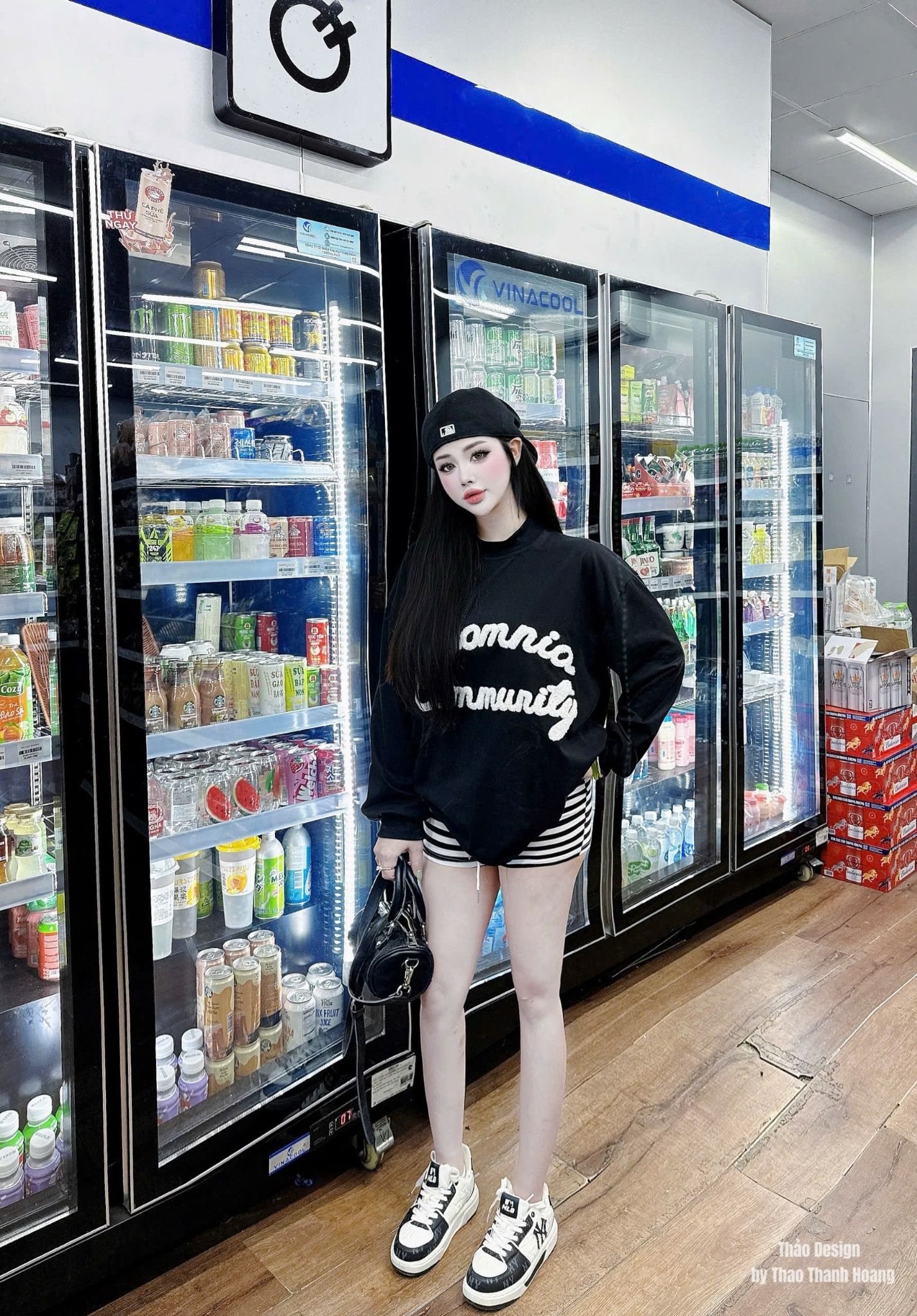  Set áo tay dài phối chữ lông mix quần short kẻ năng động - ĐEN - C145 