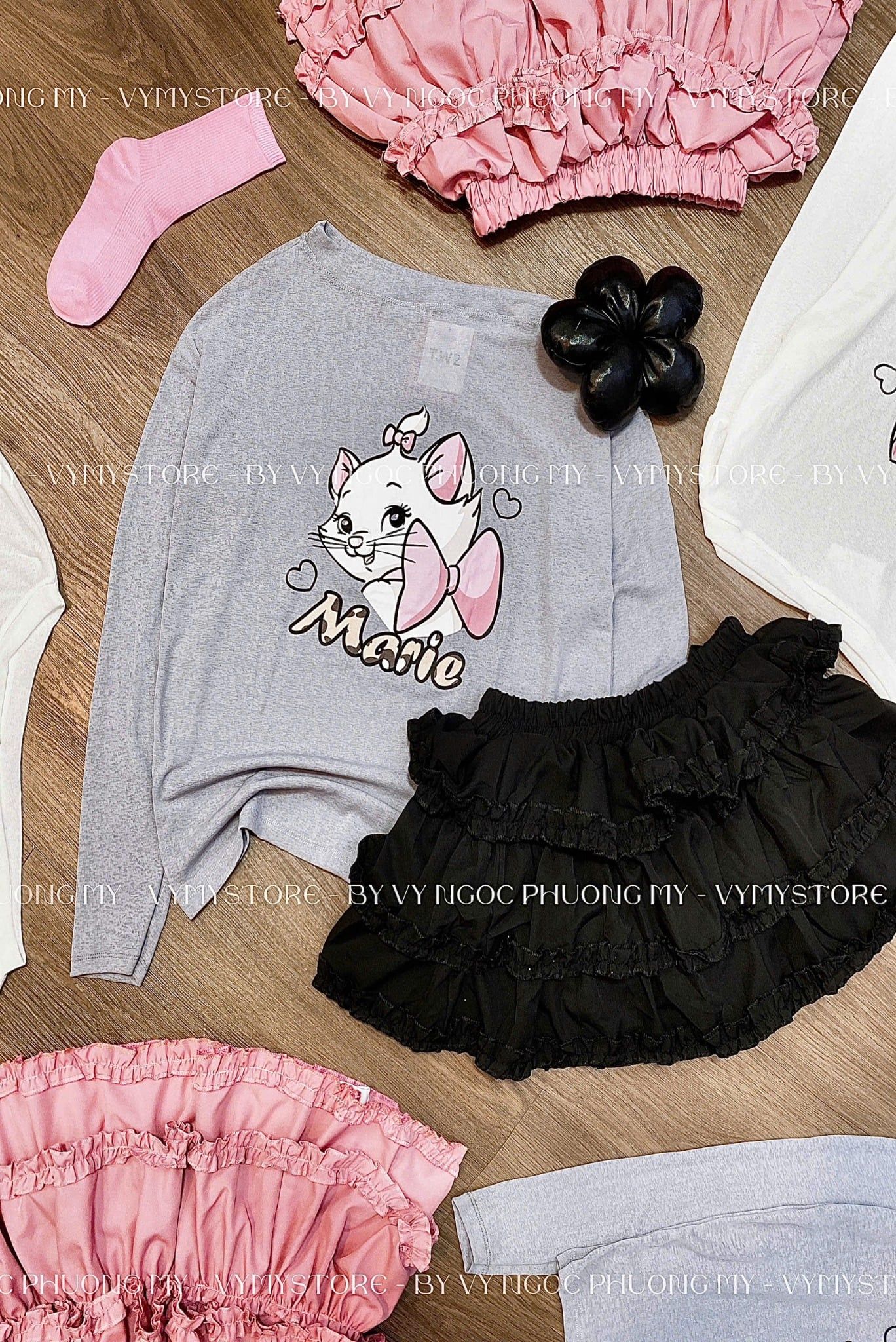  Set áo thun lệch vai tay dài mèo mix chân váy tầng phối bèo - ĐEN - C227 (TÍNH MÀU VÁY) 