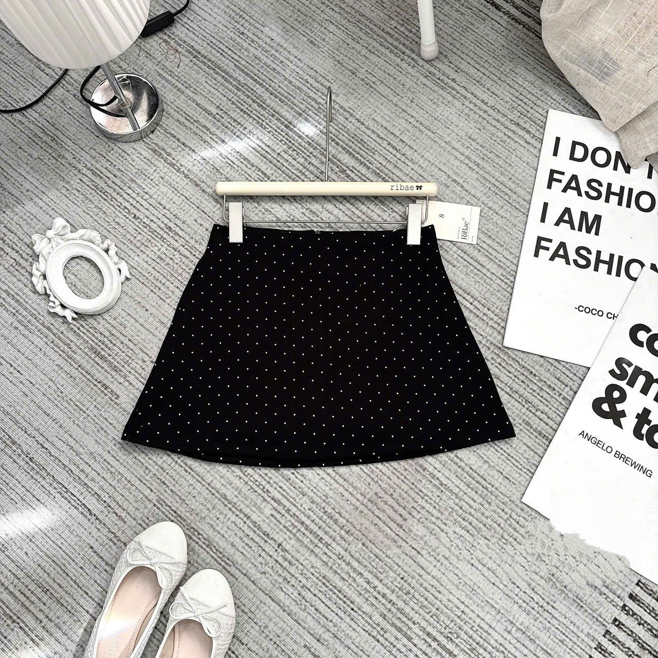  Chân váy dạ chấm bi form A có lót quần trong - ĐEN - G33 (EO S<68, M<72) ( DÀI 35CM ) 