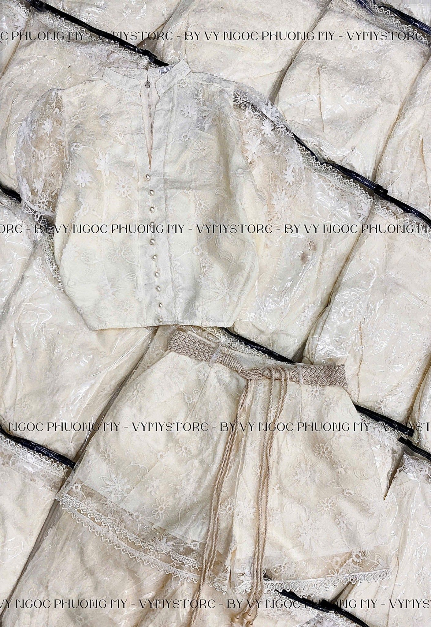  Set ren nổi áo tay bồng cổ tàu đính nút mix quần short 50% lưng chun kèm dây đai - C241 