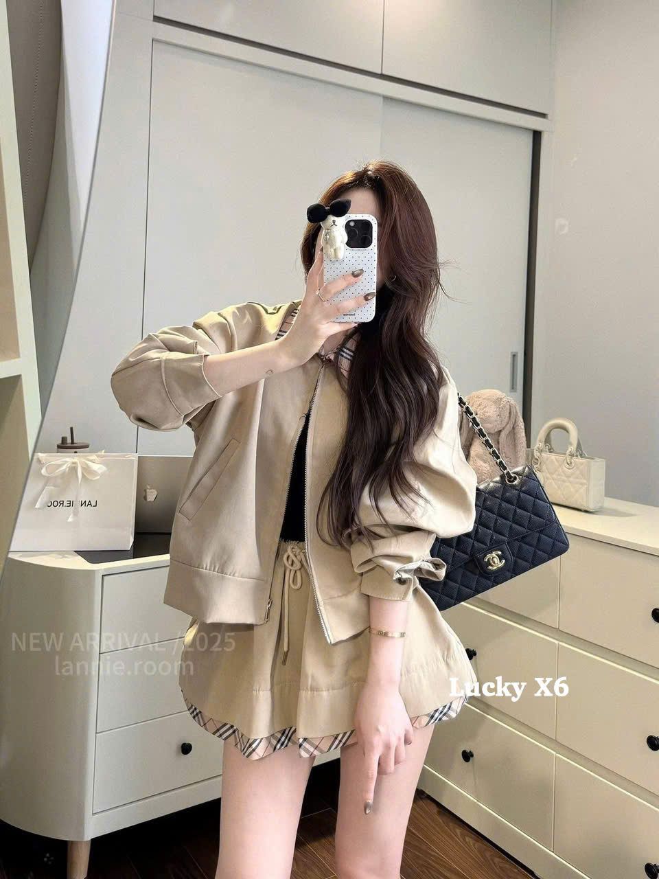  Set 2 món áo khoác phối cổ BBR mix chân váy xòe phối viền lưng chun - C253 