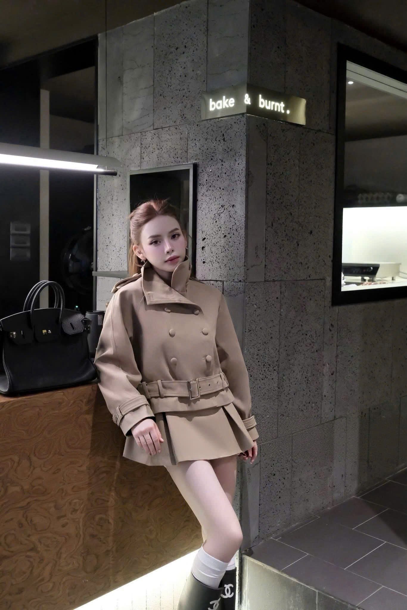  (GỐC 339K SALE 289K) Set áo mangto kèm đai mix chân váy xếp li hàng siêu đẹp - BE - R52 (EO S<68, M<72) 