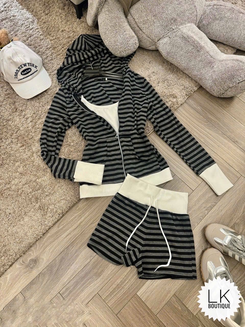  Set 3 món áo hai dây kèm khoác nón mix quần short lưng chun dây rút - ĐẬM - R117 