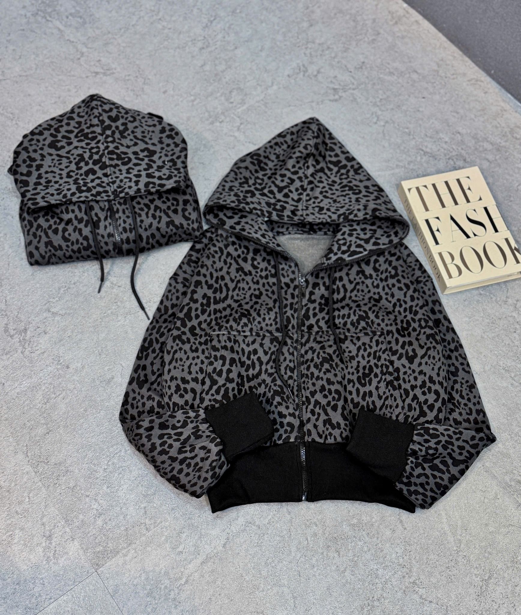  Áo khoác nỉ có nón họa tiết beo đen - R141 (FREESIZE DƯỚI 58KG) 