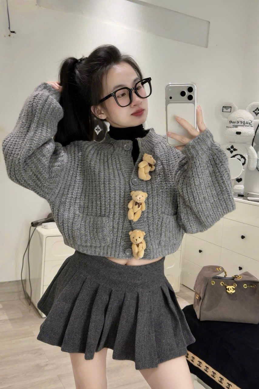  Áo len tay dài đính cúc chất vải len dày form croptop - XÁM - R149 