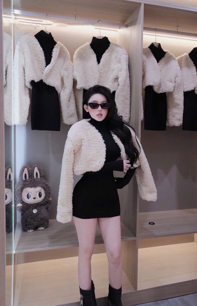  (GỐC 355K GIẢM 295K) Set đầm body cổ lọ tay dài kèm áo khoác lông cừu - R173 