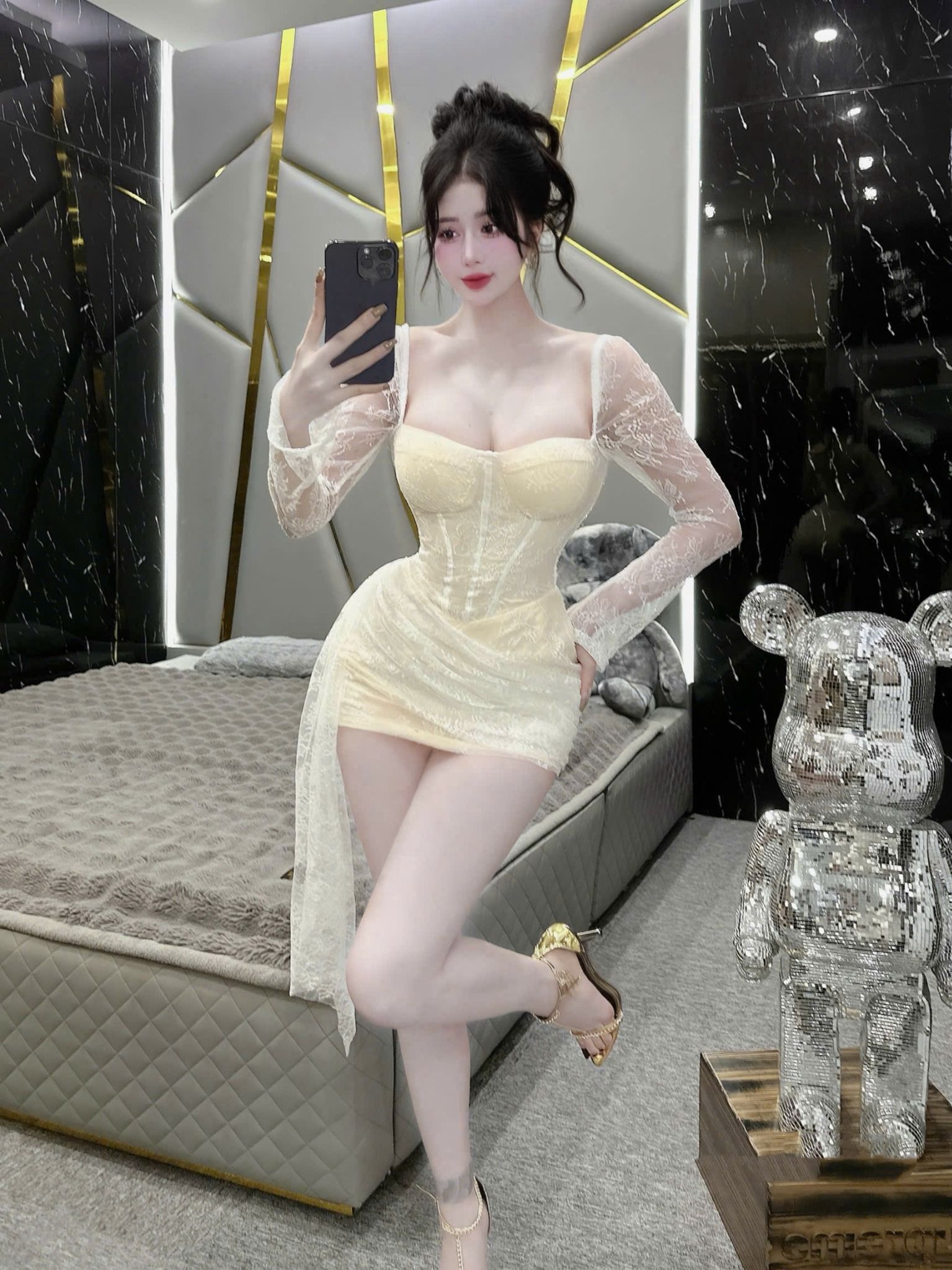  Đầm thiết kế cổ vuông tay dài ren tùng phối vạt sang chảnh - KEM - R210 ( EO S<68, M<72 ) 