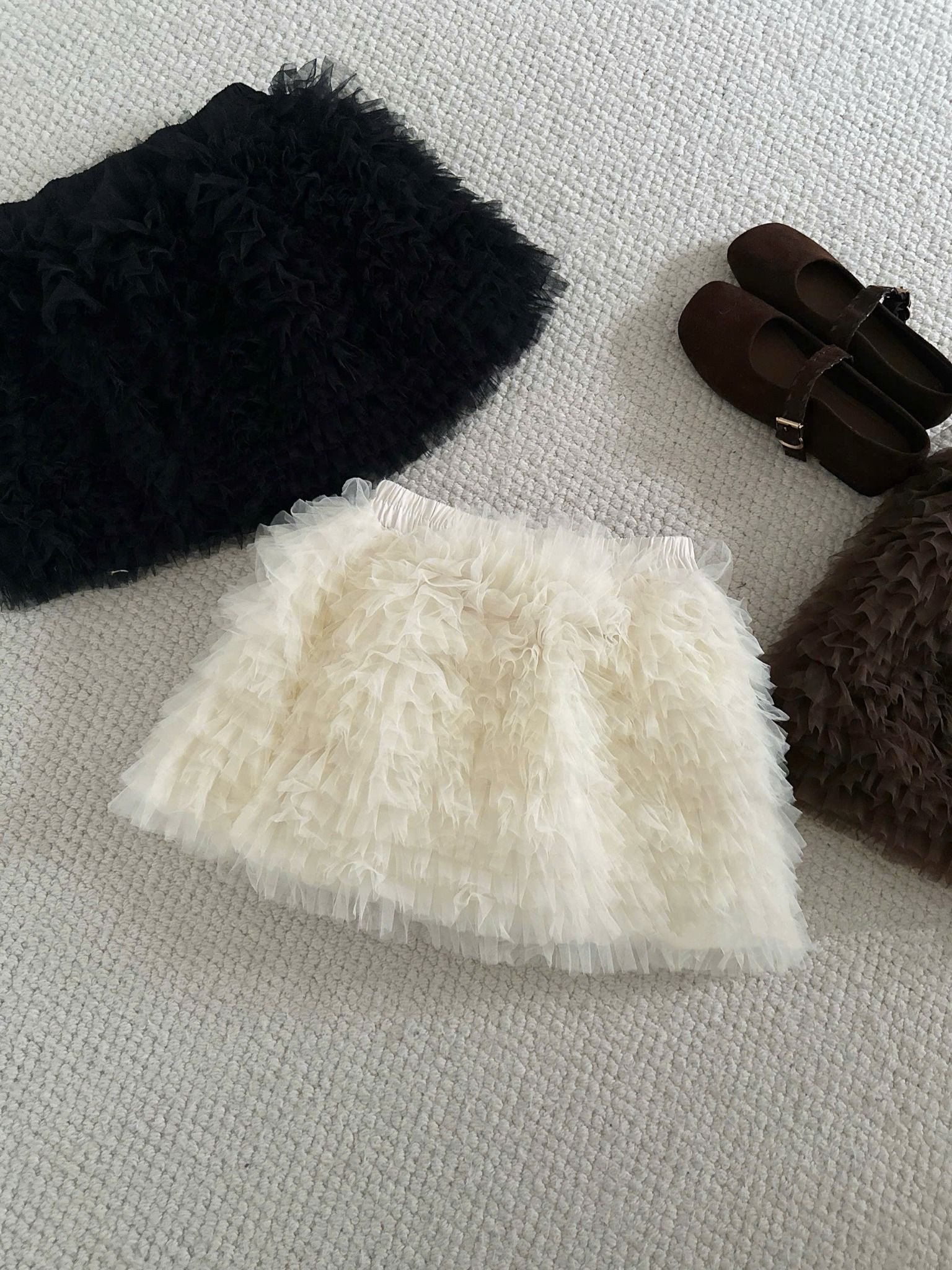  Chân váy tầng ren nhí dáng ngắn - KEM - R215 