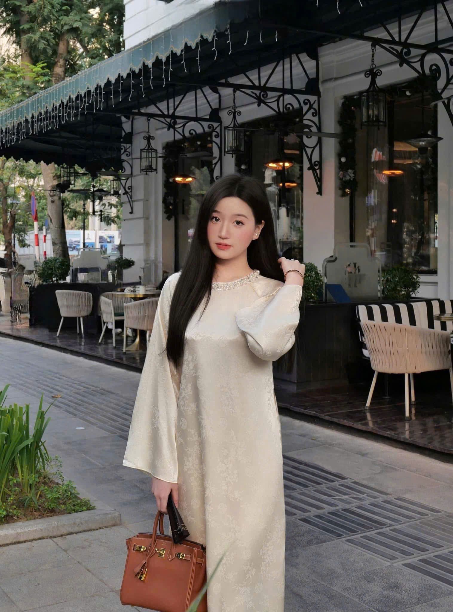  Set áo dài lụa viền cổ đính đá + quần suông 50% lưng chun - KEM - R217 