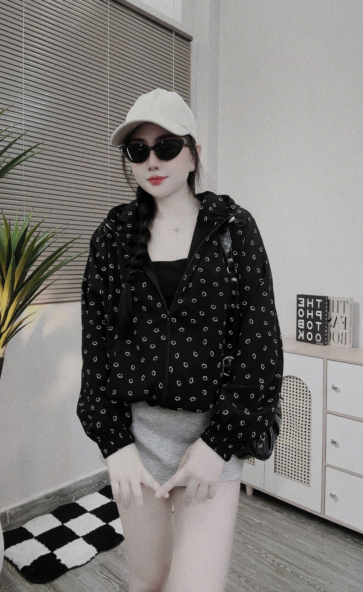  Áo khoác dù có nón lưng bo gấu họa tiết - MẶT CƯỜI ĐEN - Z7 