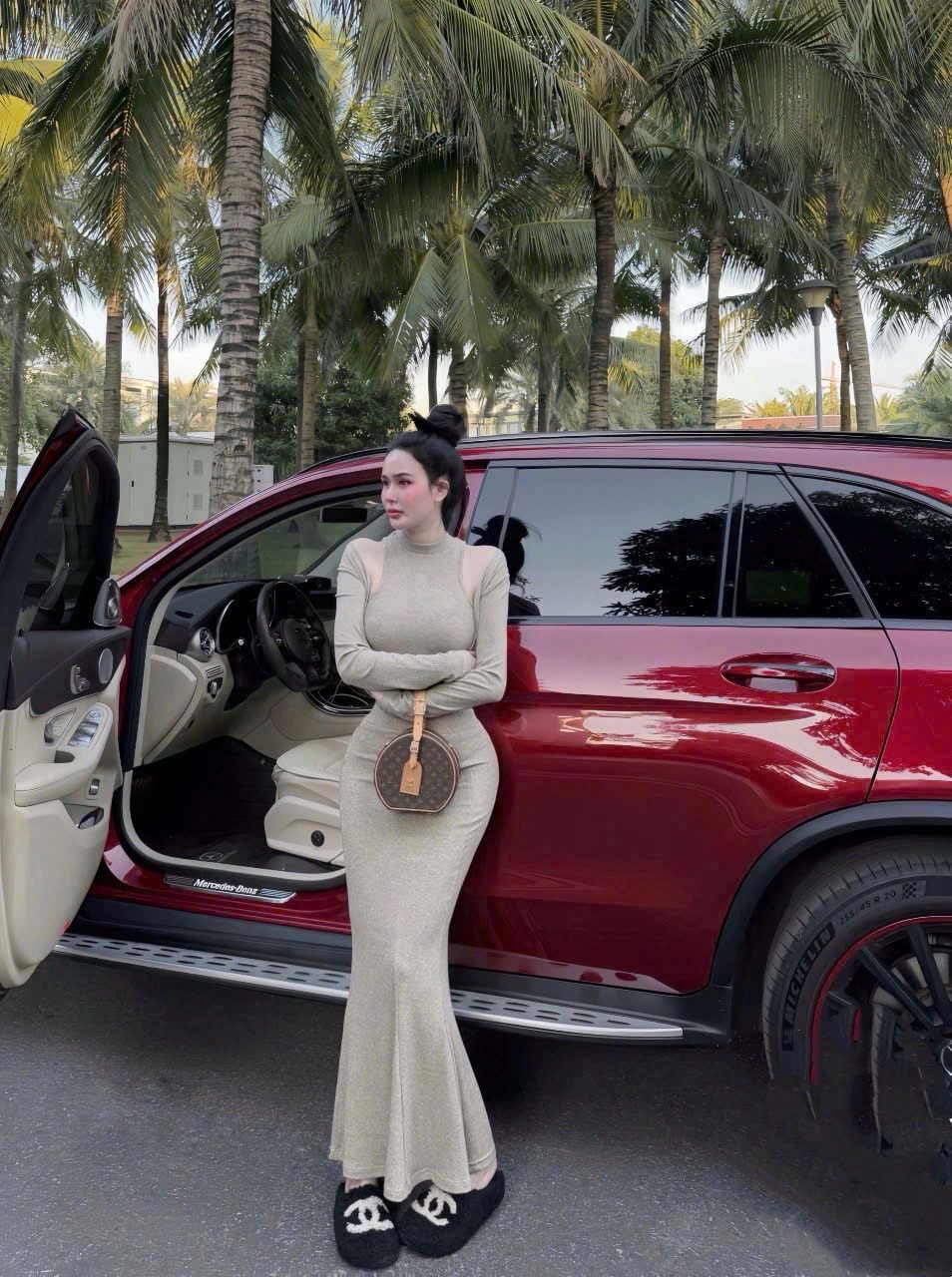  Set áo 2 món liền mix chân váy dài đuôi cá chất thun gân co dãn - BE - R226 