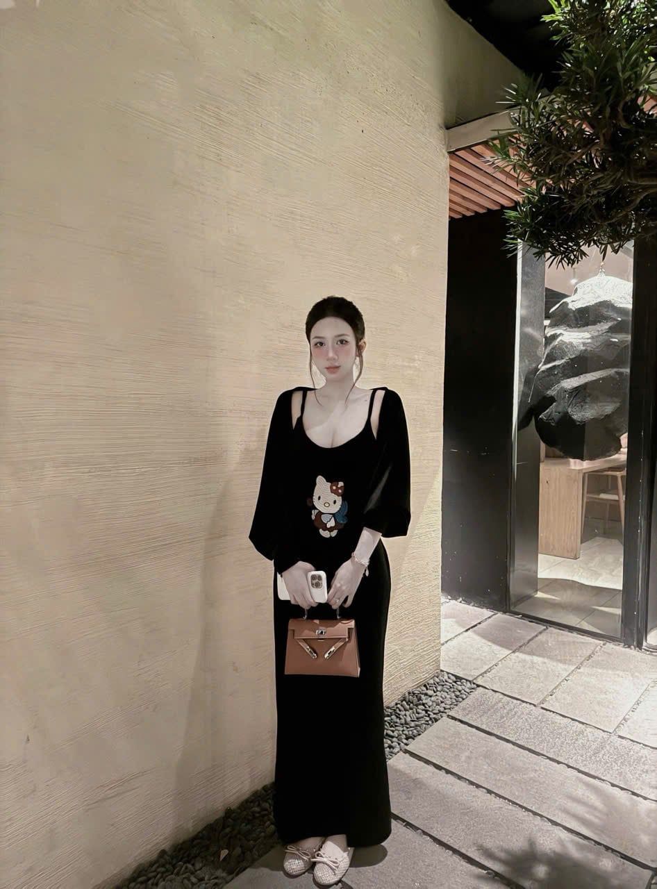  Set 2 món nhung váy hai dây Hello Kitty suông dài + choàng form ngắn HOT - R259 ( S<52KG, M<57KG) 