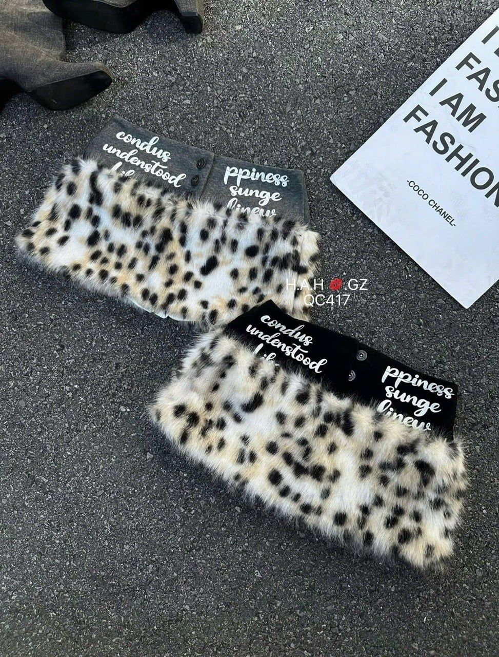  Chân váy lông beo cạp chun in chữ đính cúc - XÁM - Z59 (EO S<68, M<72) (TÍNH MÀU CẠP CHUN) 