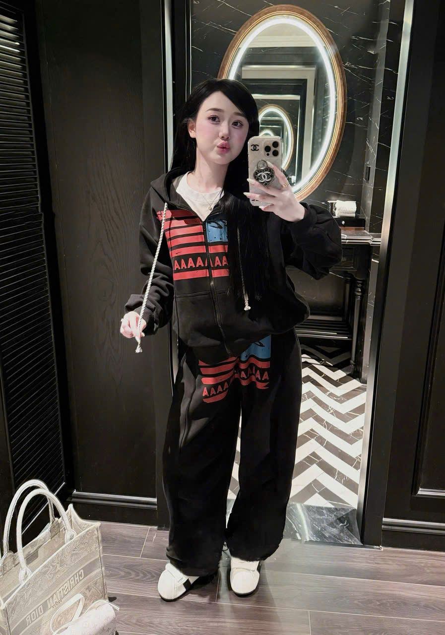  Set nỉ áo khoác có nón mix quần suông dài in họa tiết - ĐEN - S25 