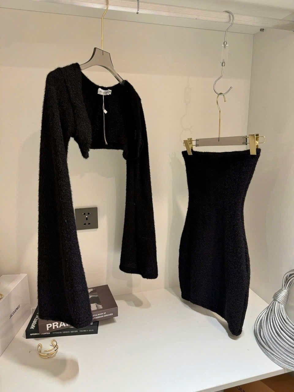  Set 2 món đầm quây body kèm áo khoác form ngắn chất len lông - ĐEN - S80 