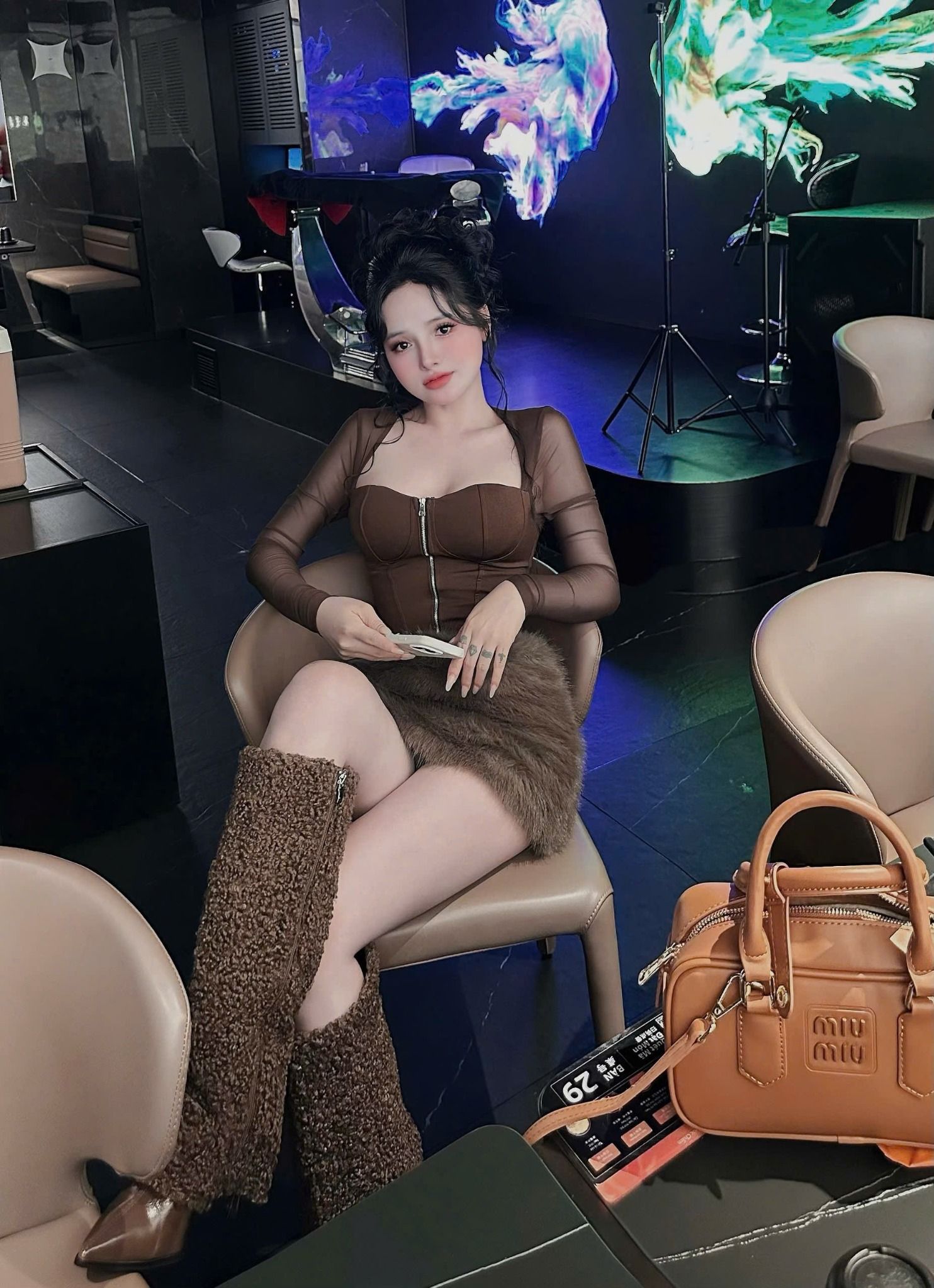  Set áo cổ khóa kéo tay dài mix chân váy dáng A phối lông - NÂU - S166 ( eo S<64, M<68, L<72 ) 