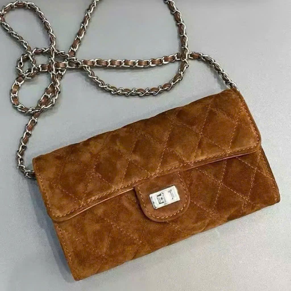  Túi đeo chéo mini nhỏ xinh dáng classic khóa xoay vân trám da lộn - BÒ - G50 