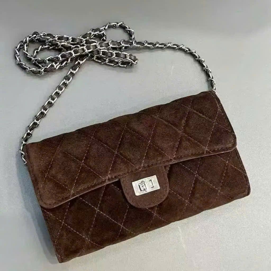  Túi đeo chéo mini nhỏ xinh dáng classic khóa xoay vân trám da lộn - NÂU - G51 