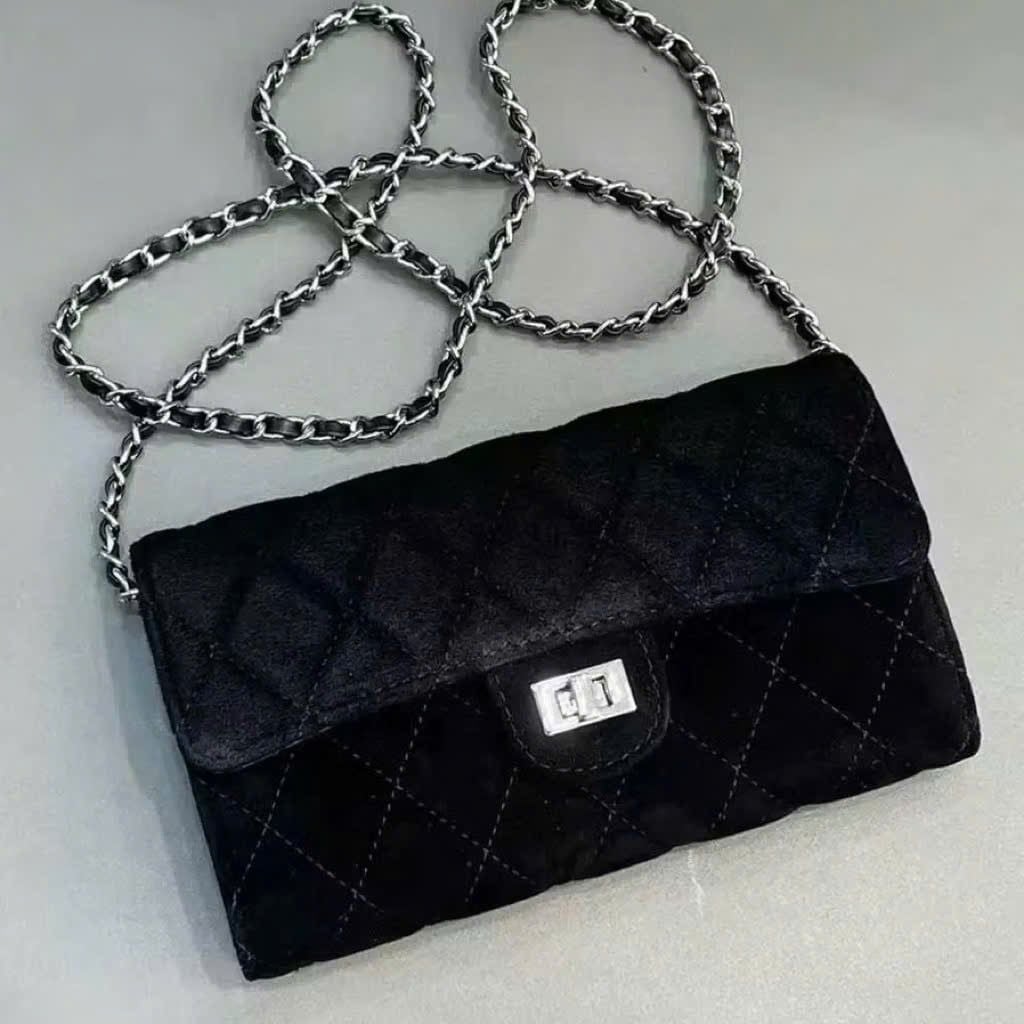  Túi đeo chéo mini nhỏ xinh dáng classic khóa xoay vân trám da lộn - ĐEN - G52 