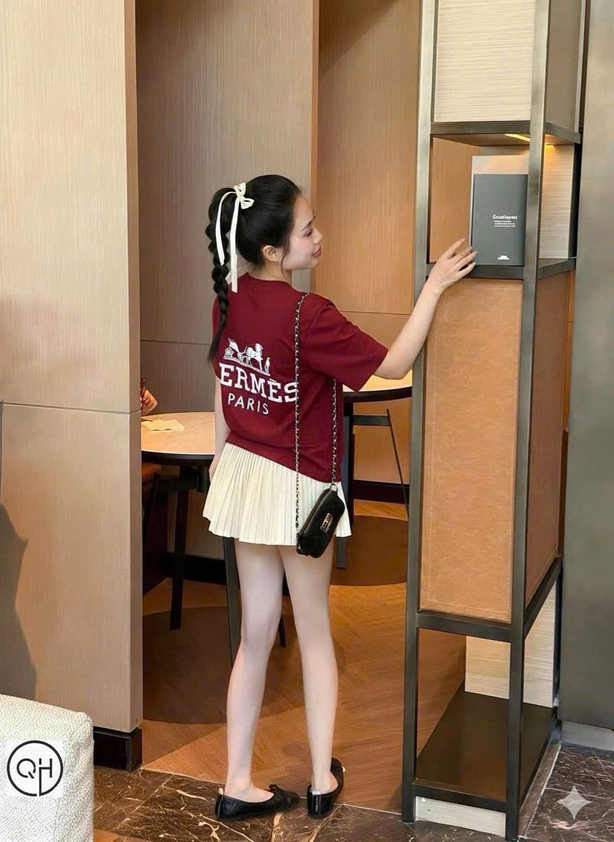  Áo thun cổ tròn tay ngắn Hermes - ĐỎ - Z71 