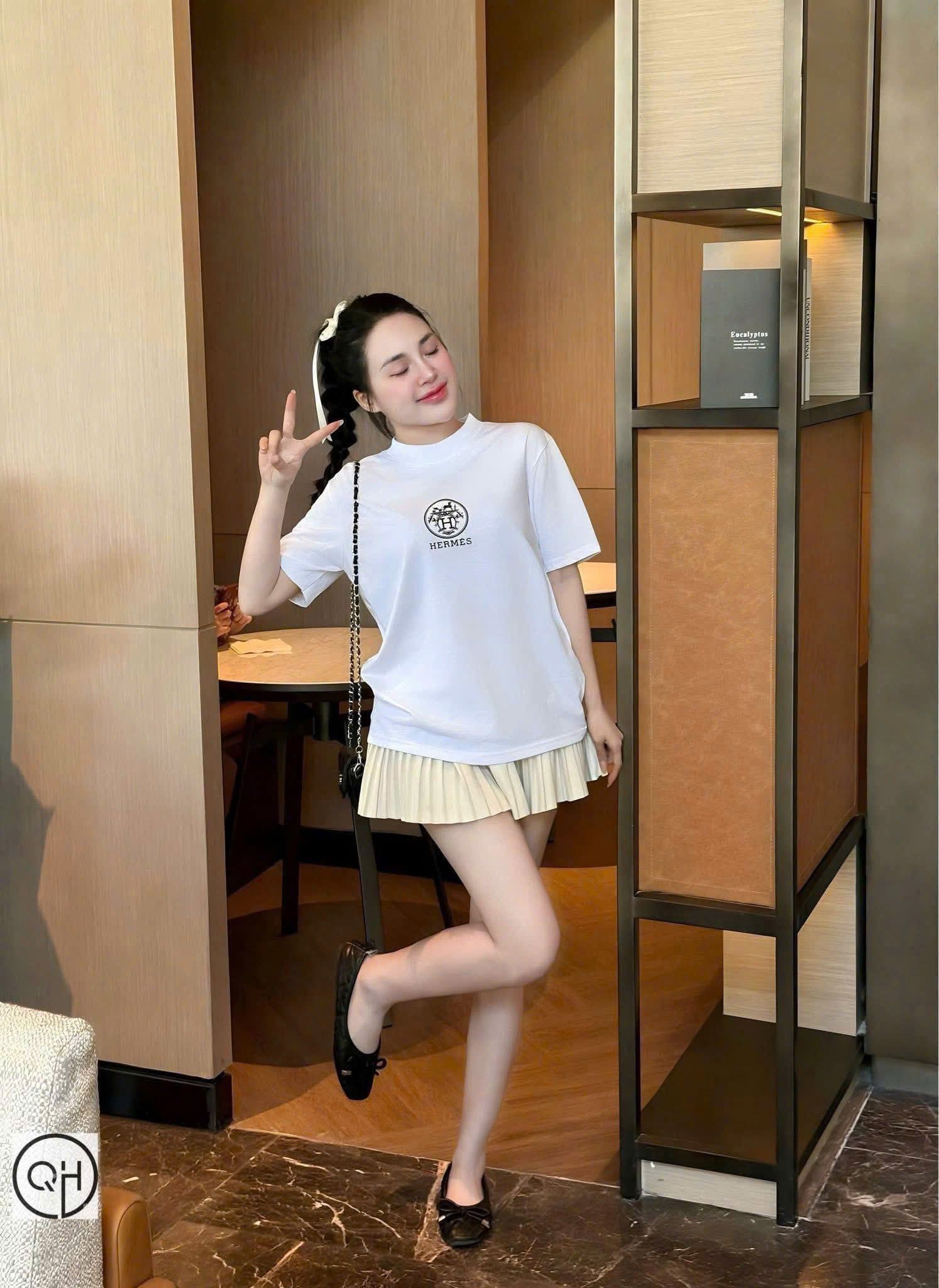  Áo thun cổ tròn tay ngắn Hermes - TRẮNG - Z74 