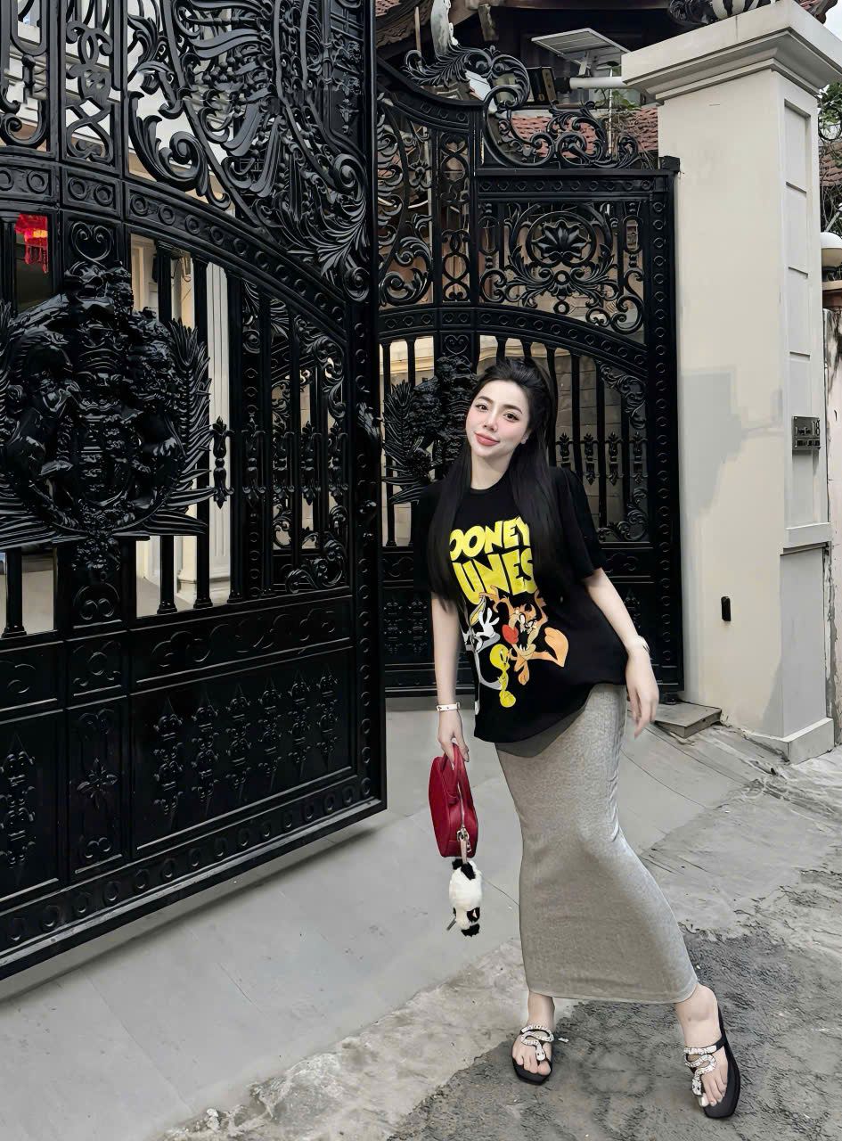  Set áo phông họa tiết họat hình mix chân váy len gân dáng dài - S182 