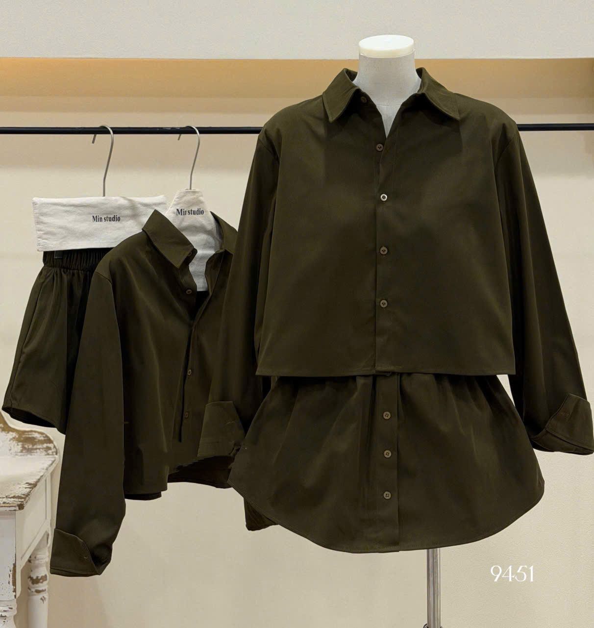  Set áo sơ mi dáng ngắn mix chân váy xòe rêu tôn da - S196 