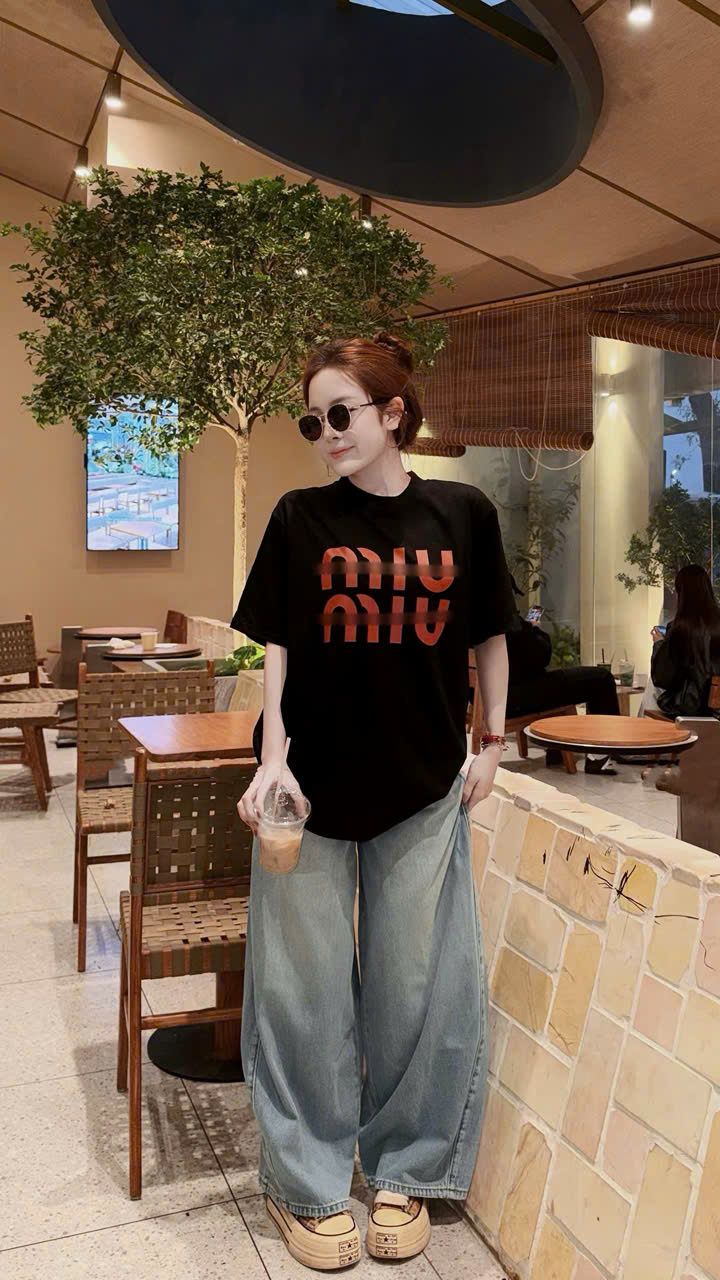  Áo thun form rộng MIUMIU hot hit - ĐEN - B84 