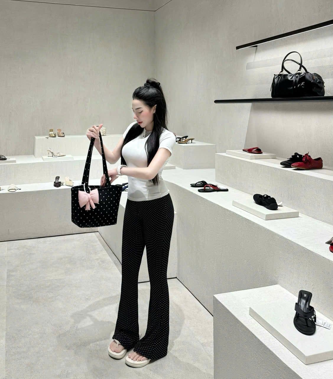  Set áo thun beauty mix quần suông ống loe chấm bi co dãn - K49 