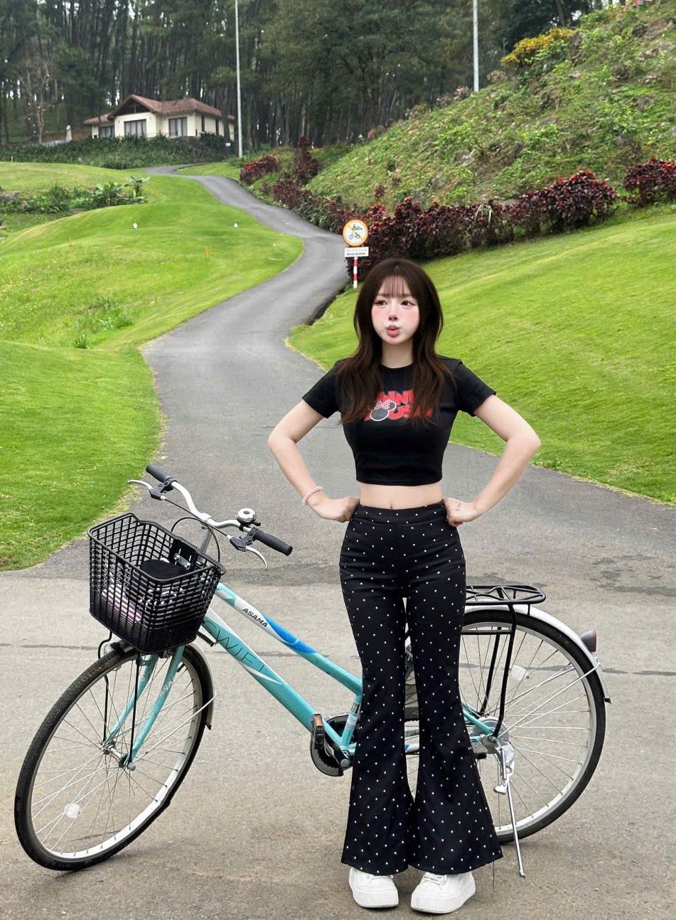  Set áo thun croptop mix quần suông ống loe chấm bi - ĐEN - K318 (EO S<68, M<72) 