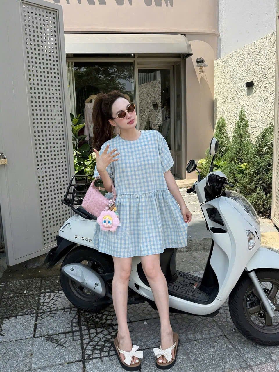  Đầm babydoll cổ tròn cộc tay dáng ngắn form xòe - XANH - Z238 