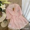 Set bộ áo cộc tay viền bèo phối ren mix quần short caro Hello Kitty - HỒNG - K126