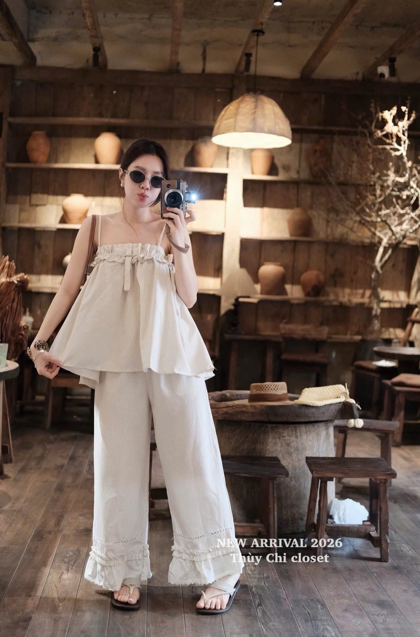  Set 2 món áo hai dây form xòe phối bèo mix quần suông phối kiểu - Q174 