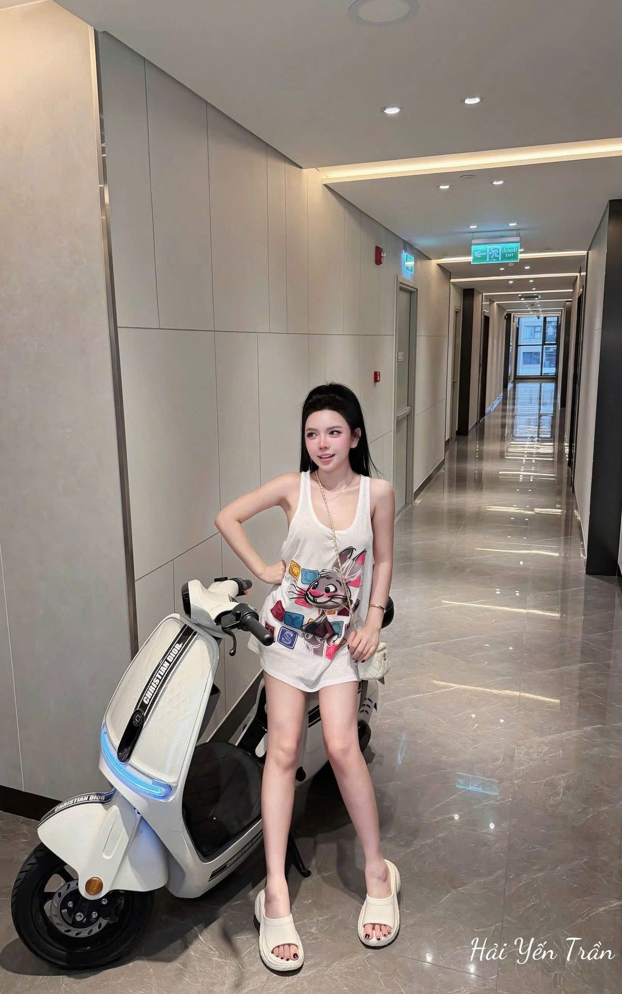  Váy ba lỗ dáng ngắn in hình họa tiết thỏ - TRẮNG - Q238 