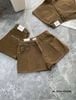 Quần short kaki chicben lai túi chữ thêu - NÂU - V97 (EO S<66, M<68, L<72)