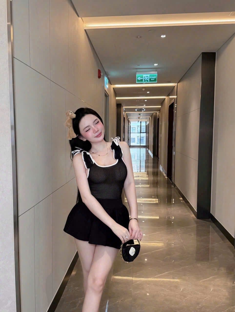  Set 2 món áo hai dây bản nơ to chất len lưới mix chân váy xòe bồng - ĐEN - L62 (EO S<68, M<72) 
